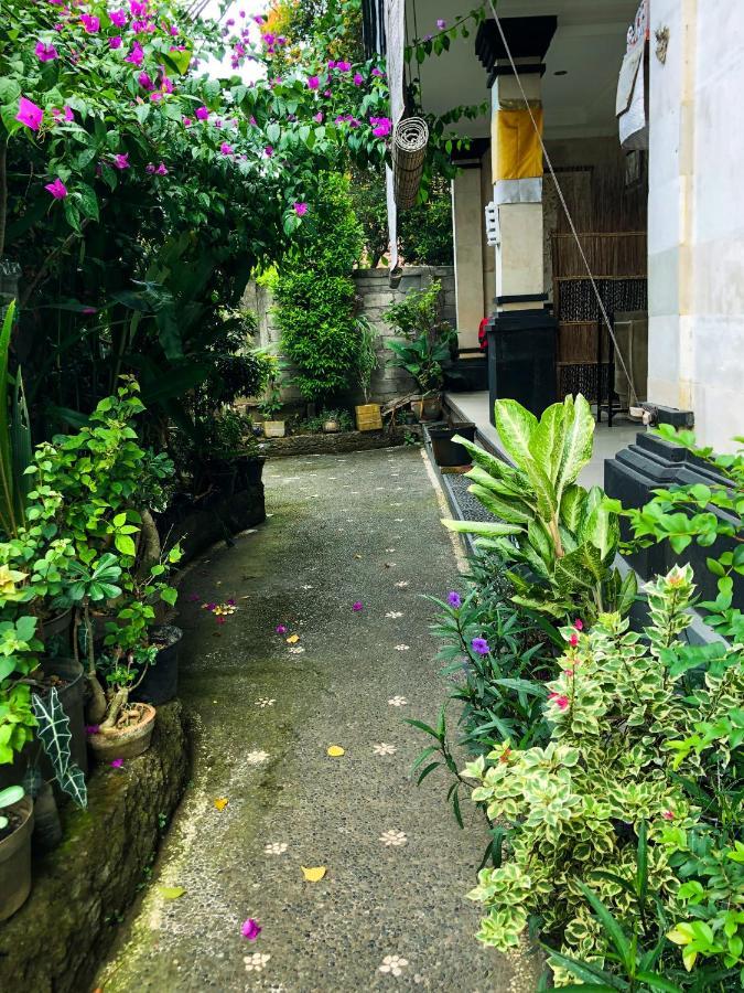 Rayshiva Homestay 乌布 外观 照片